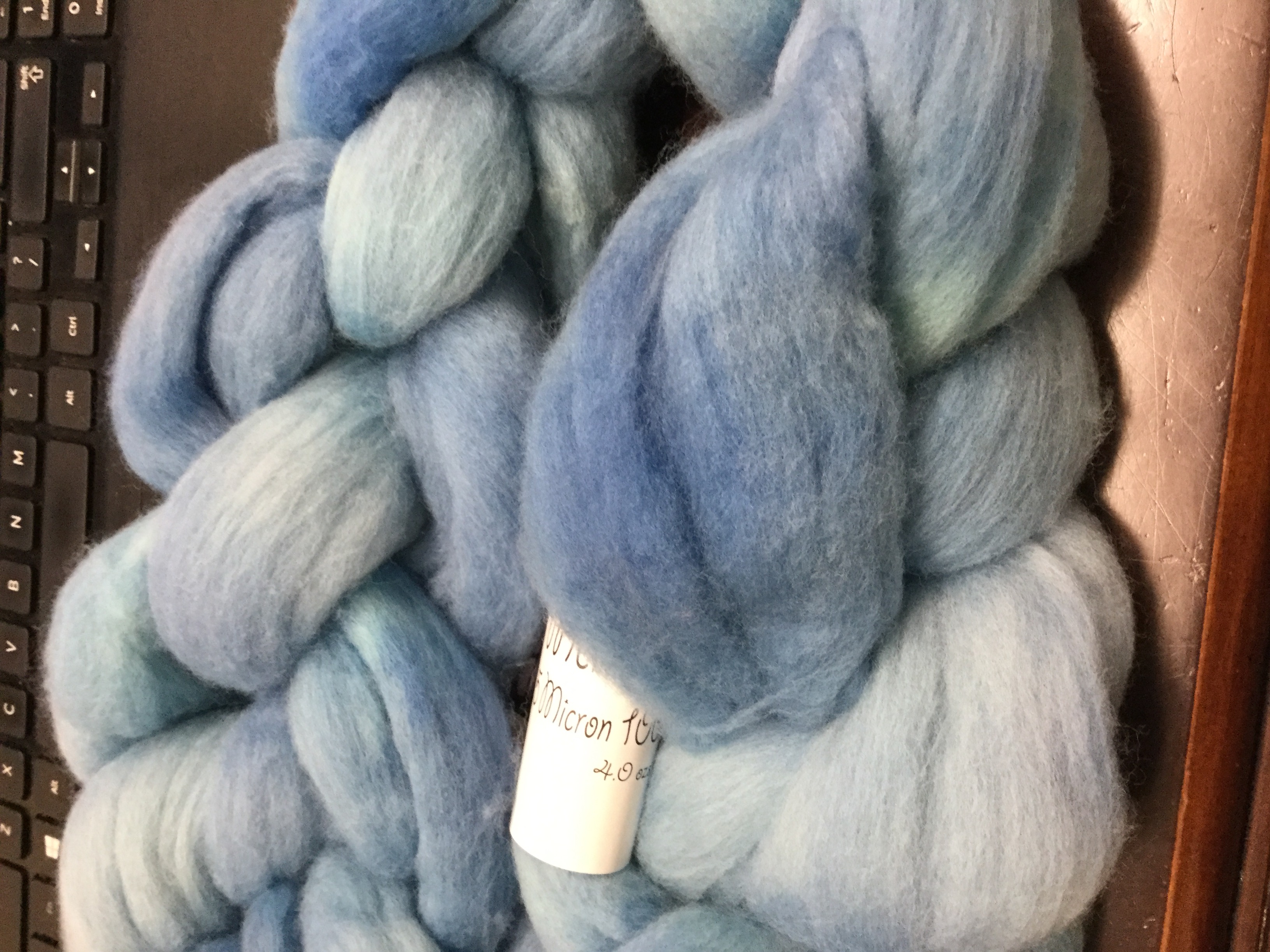 18.5 Micron Super Fine Merino Combed Top - Hand-Painted by Bewitching Fibers - 4 oz (115 g) Rain Water 18.5 Micron Super Fine Merino Combed Top - Hand-Painted by Bewitching Fibers - 4 oz (115 g) Rain Water